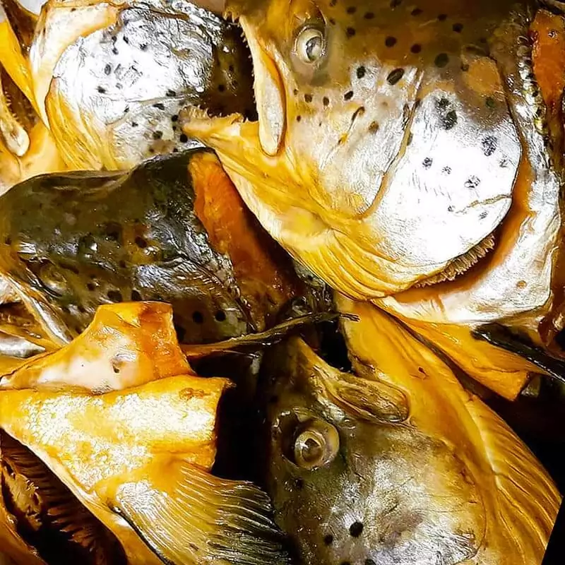 Сколько стоят головы семги горячего копчения в Москве